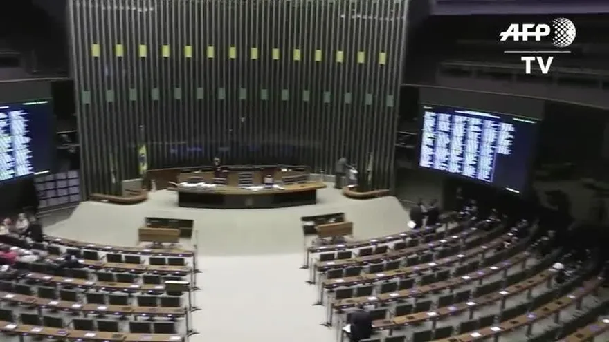 Futuro de Rousseff en manos de el congreso