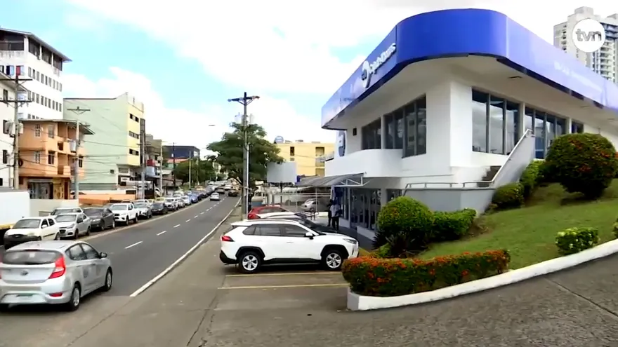 Sin detenidos por el robo a la Caja de Ahorros