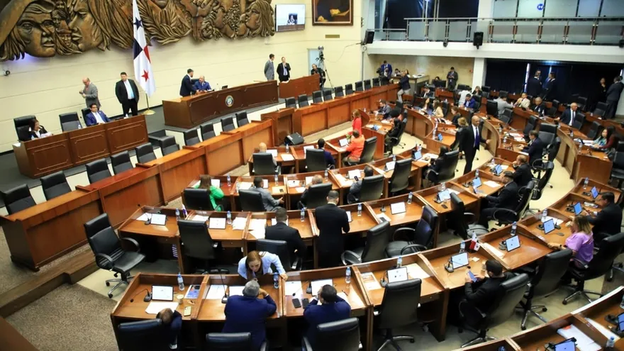 El pleno de la Asamblea Nacional aprobó ayer lunes la resolución para elegir al nuevo defensor del pueblo.