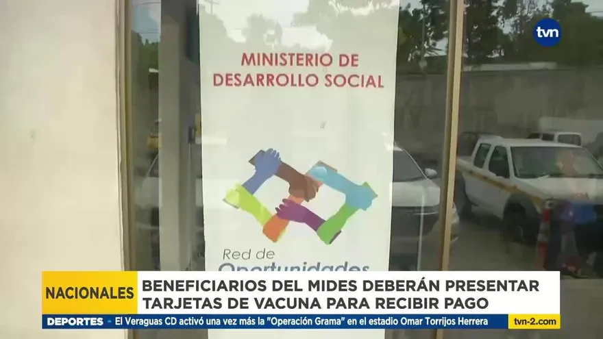 Beneficiarios del MIDES tendrán que presentar tarjeta de vacunación para recibir pago