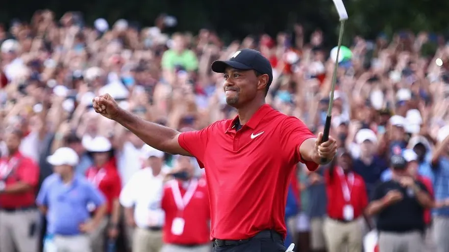 El "Tigre" ruge de nuevo: Woods gana el Tour Championship y acaba con su sequía