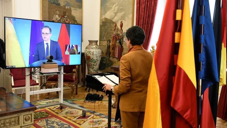 La ministra de Asuntos Exteriores de España, Arancha González Laya, durante su reunión virtual este viernes con su homólogo alemán, Heiko Maas.