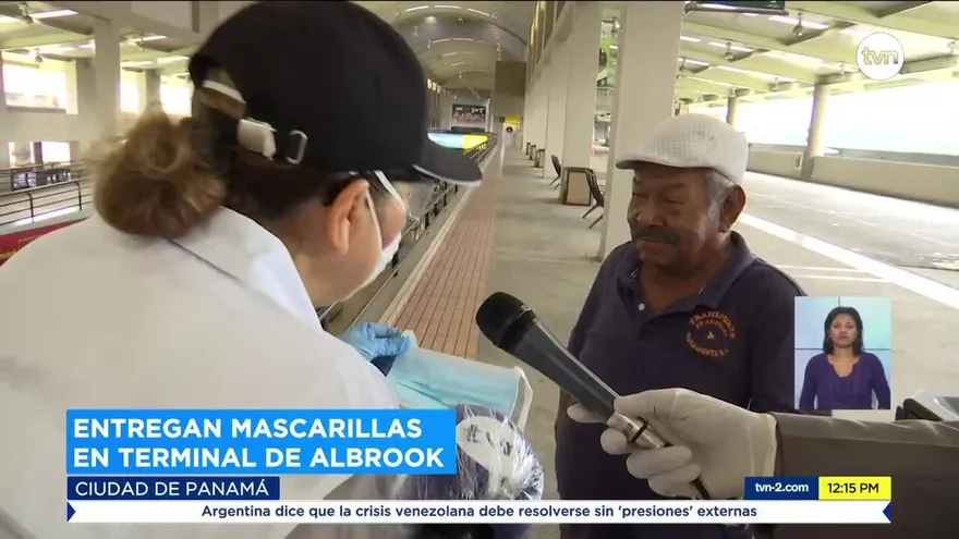 Autoridades siguen distribución de mascarillas en la capital