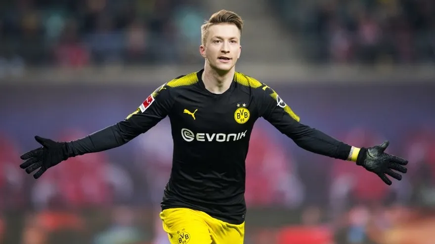 Marco Reus renueva con el Dortmund hasta 2023