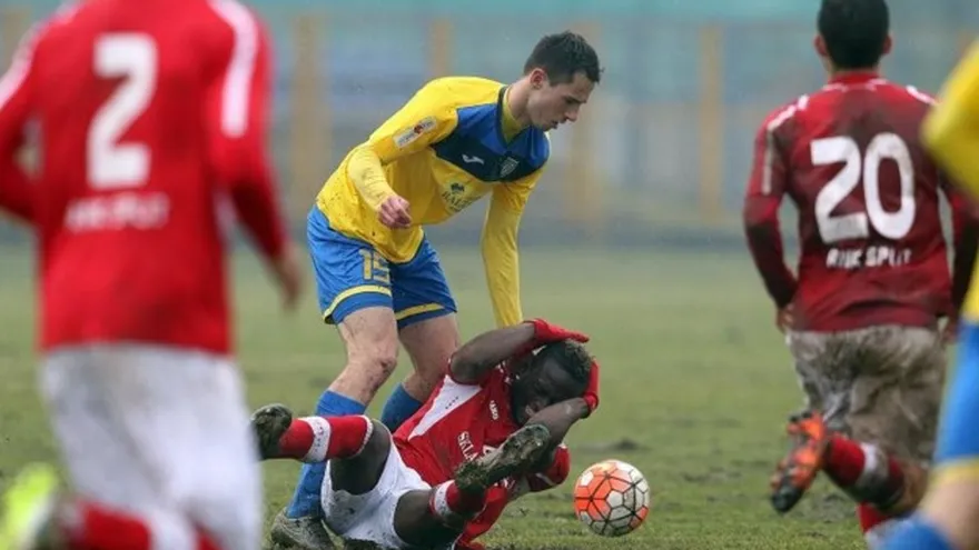 Colonenses Arroyo y Bárcenas titulares en Croacia