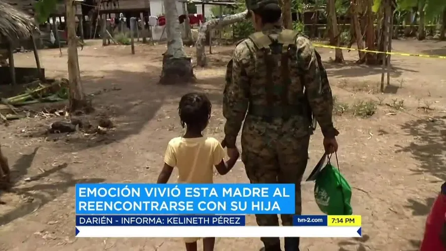 Niña migrante se reencuentra con su familia en Darién