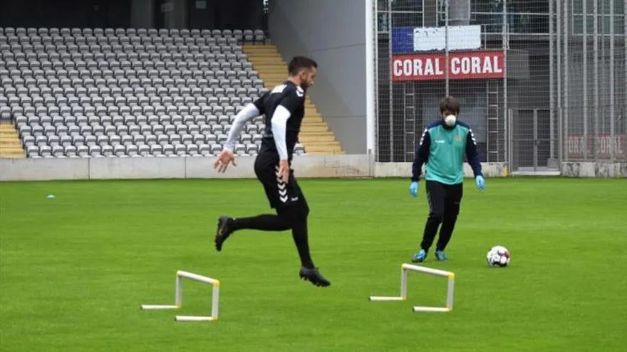 CD Nacional se convierte en el primer equipo de fútbol de Portugal en volver a entrenar