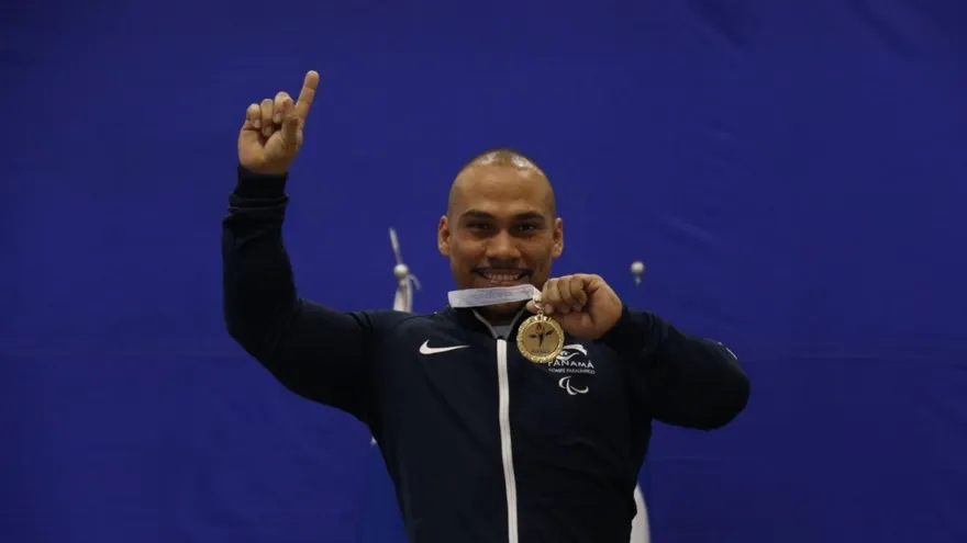 Urriola y Dimas lucen el brillo dorado en los Paracentroamericanos 2018