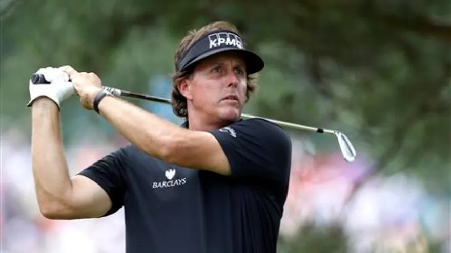 Mickelson toma el liderato del US Open