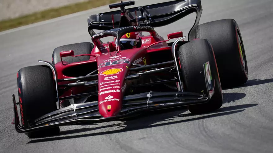 Charles Leclerc con el mejor tiempo en primeros libres en el GP de España