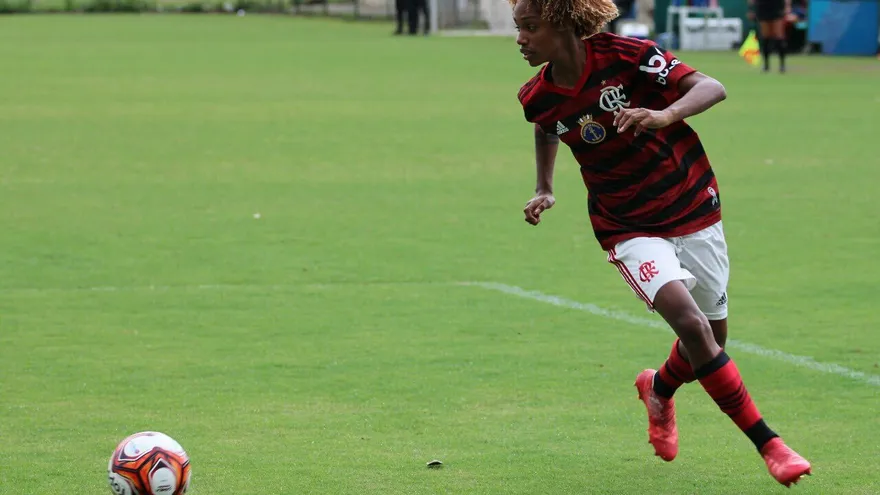 Goleada para la eternidad en el fútbol femenino en Brasil entre Flamengo y Greminho