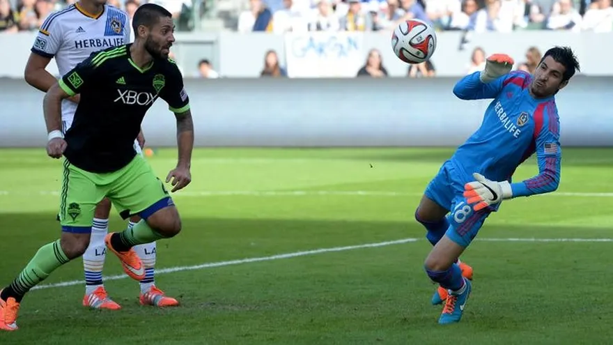 Penedo y su club marchan firmes en semifinales