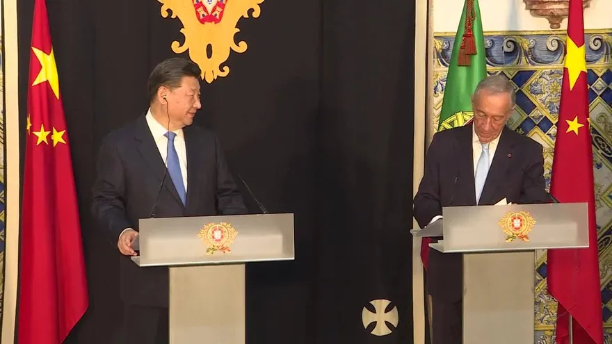 Xi Jinping visita Portugal, país rendido a inversiones chinas