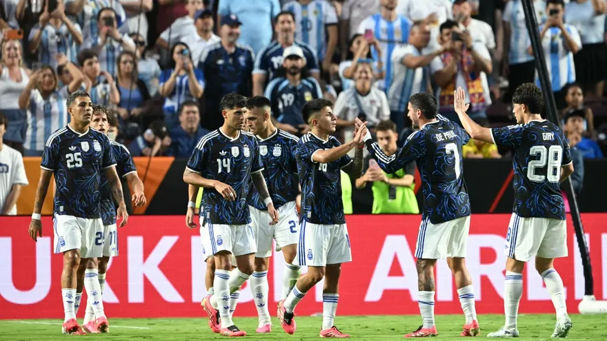 World Cup 2026 | Argentina overcomes Honduras in friendly with Messi on the bench