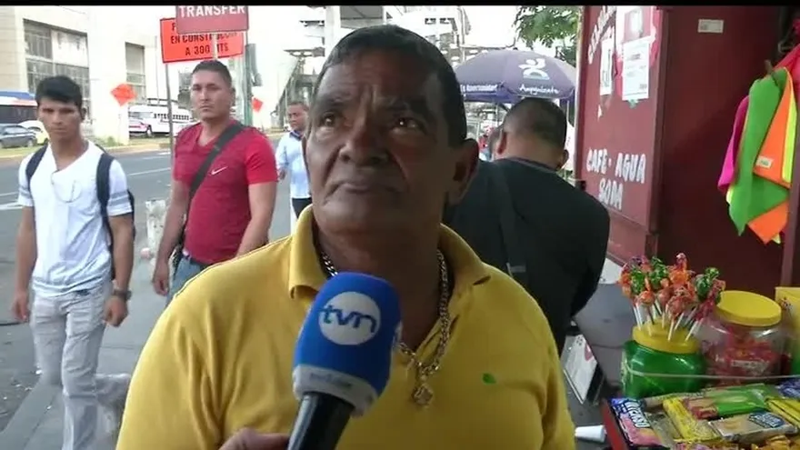Consumidores reaccionan a medida de control de precios