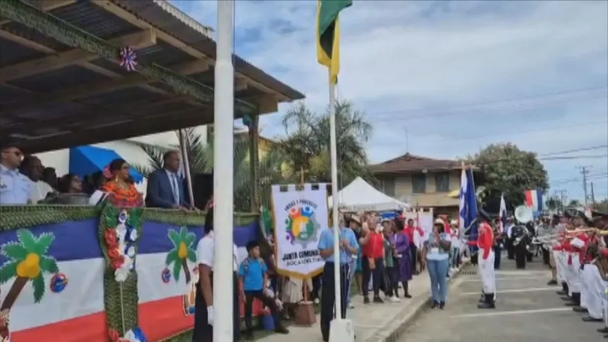Desfiles en Bocas del Toro
