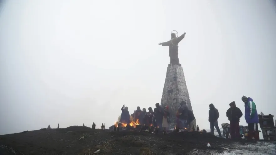 El mundo andino boliviano ruega a la Pachamama por el fin de la pandemia