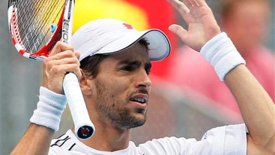 Santiago Giraldo sale de Winston Salem