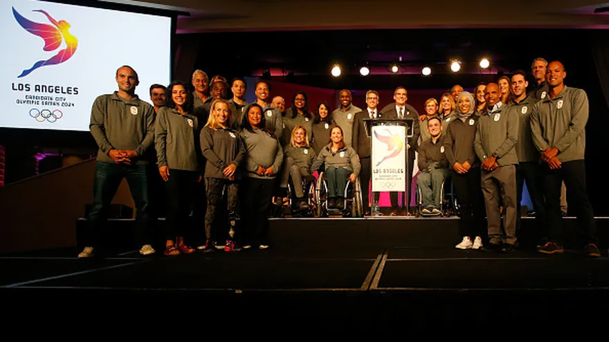 Representantes de organizaciones que apoyan la candidatura de Los Ángeles 2024