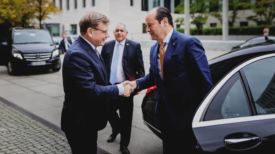 El ministro de Relaciones Exteriores, Javier Martínez-Acha Vásquez y su homólogo alemán, Johann Wadephul.