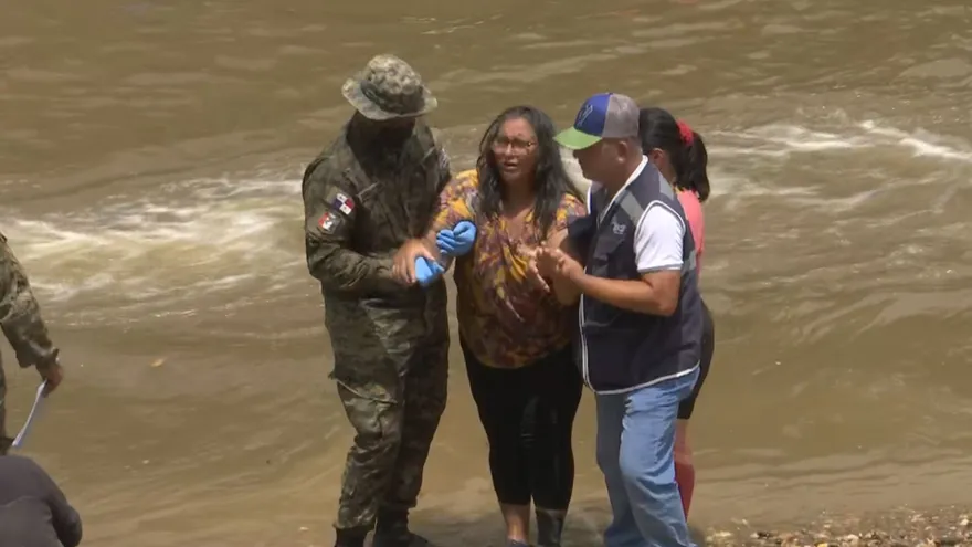 Migrantes llegan a Darién