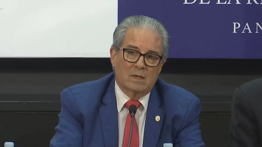 El ministro de Salud, Fernando Boyd Galindo.
