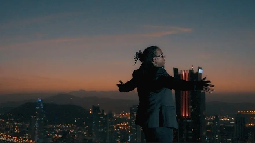 Bad Gyal colaborará con una asociación LGTB tras polémico dúo con Kafu Bantón