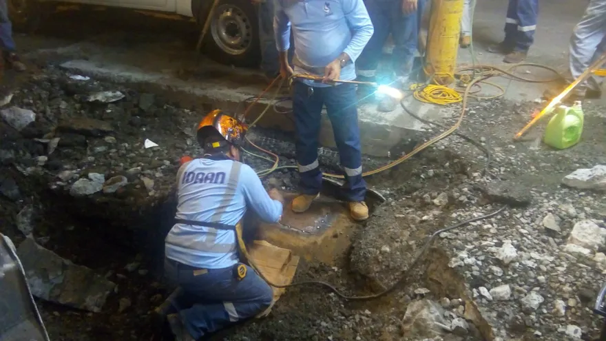 Idaan culmina trabajos de soldadura tras rotura de línea de 54” en San Miguelito