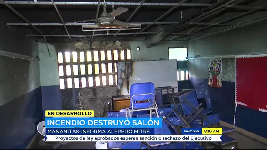 Incendio destruyó salón en una escuela en Las Mañanitas