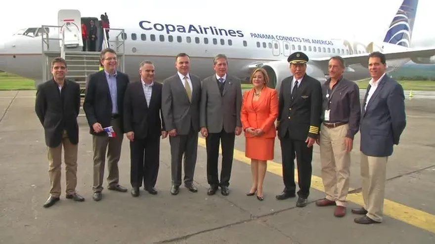 Avión No. 100 de Copa Airlines