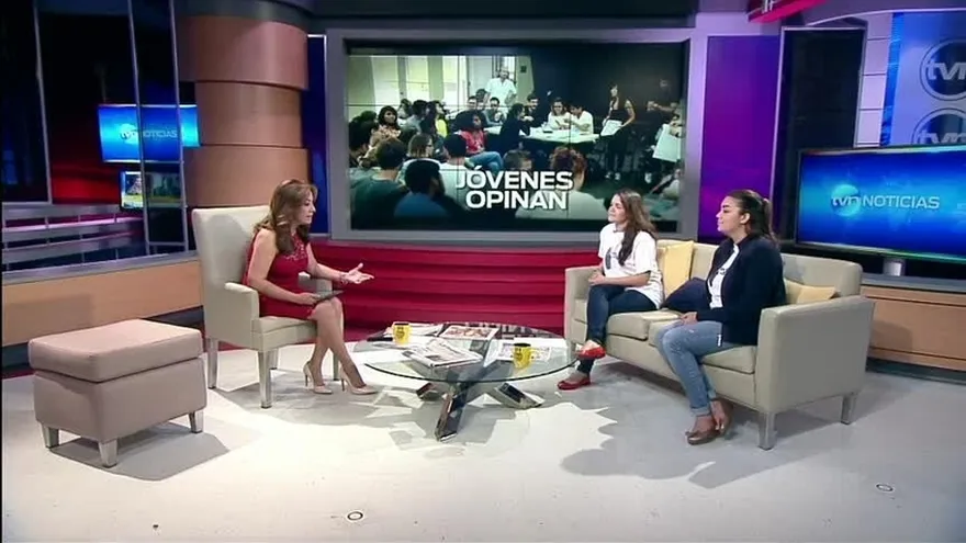 Jóvenes promueven el debate como método de aprendizaje