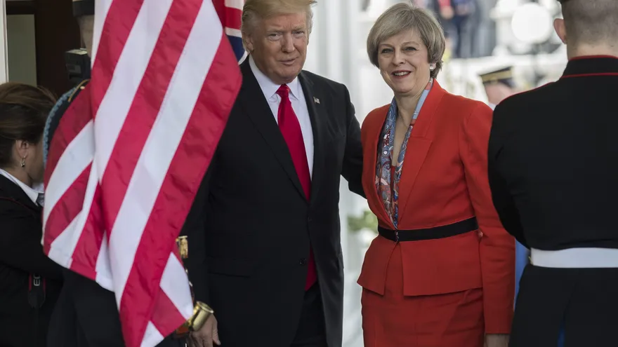El presidente estadounidense, Donald Trump y la primera minsitra británica, Theresa May