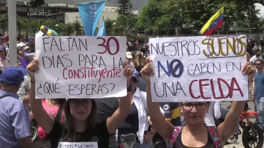 Maduro exige a empleados públicos votar por Constituyente