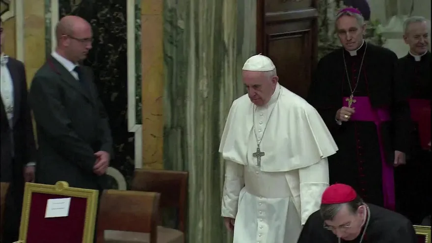 Papa promete que los abusos sexuales no quedarán impunes