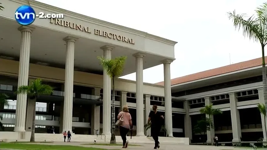 Abogados del PRD interponen recurso procesal en TE