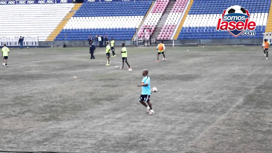 La Sele no perdió tiempo y entrenó a su llegada a Lima, Perú