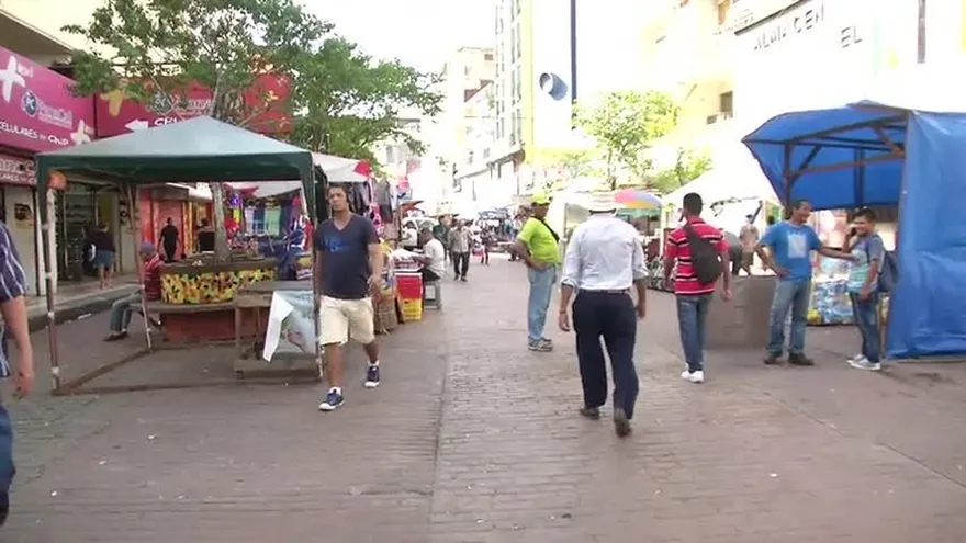 Buhoneros piden a la alcaldía que se les permita trabajar