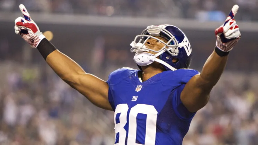 Víctor Cruz le tiene una sorpresa a sus compañeros