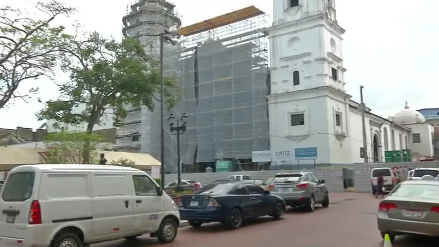 Continúan trabajos de remodelación en la iglesia Catedral