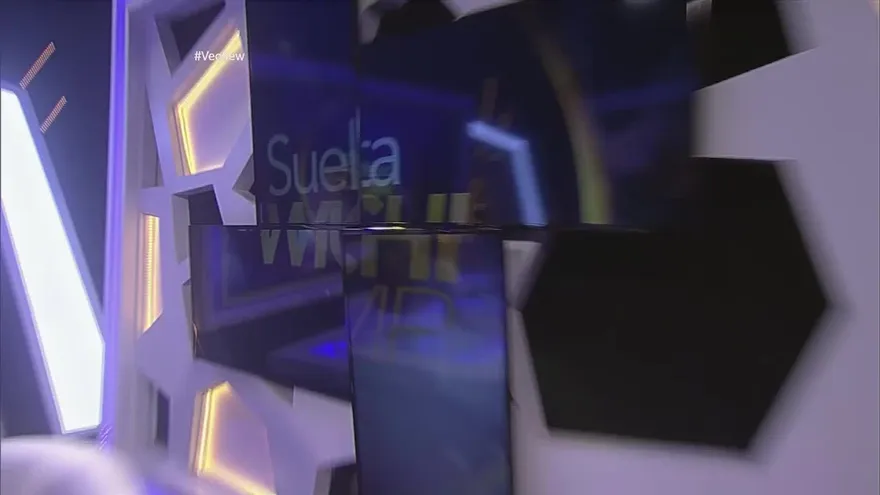 Díselo cantando - Las Gallinas de Alvaro Alvarado