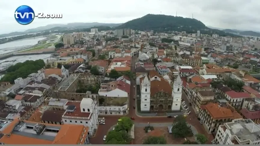 Misa Crismal en la Catedral Metropolitana por Jueves Santo