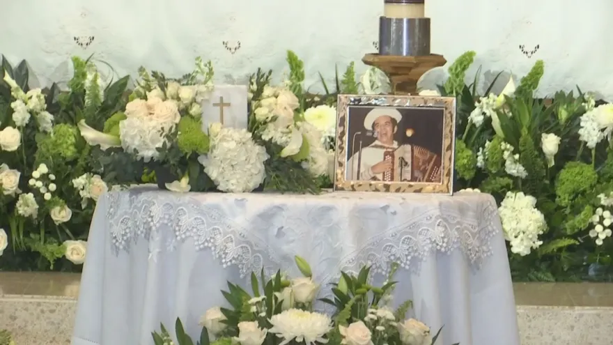 Primera eucaristía en menoria de Dagoberto 'Yin' Carrizo