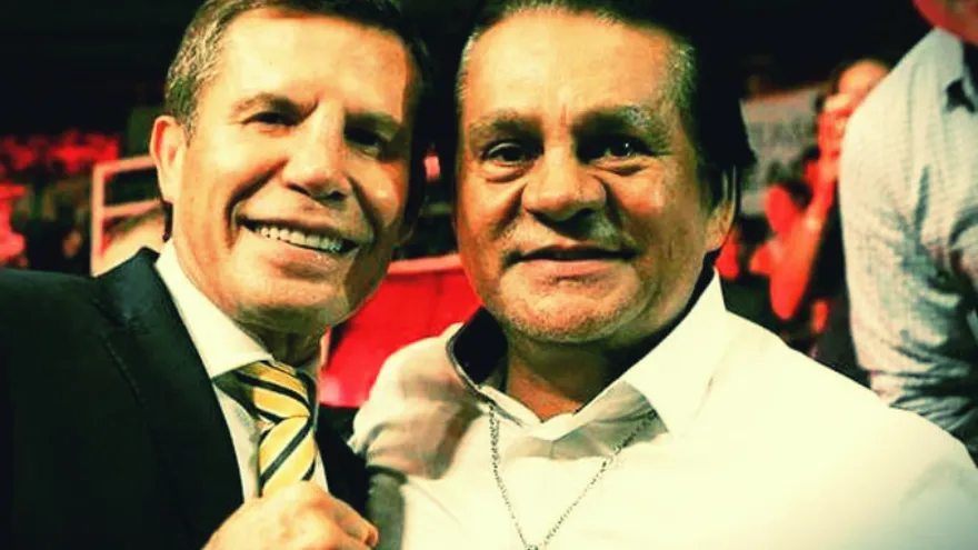 Roberto Durán (d) y Julio César Chávez (i)