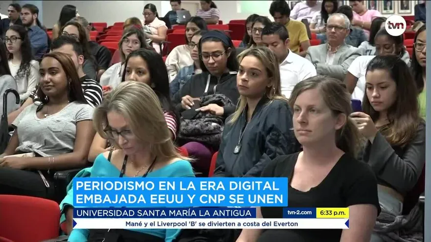 Dictan conferencia sobre el Periodismo en la Era Digital en la USMA