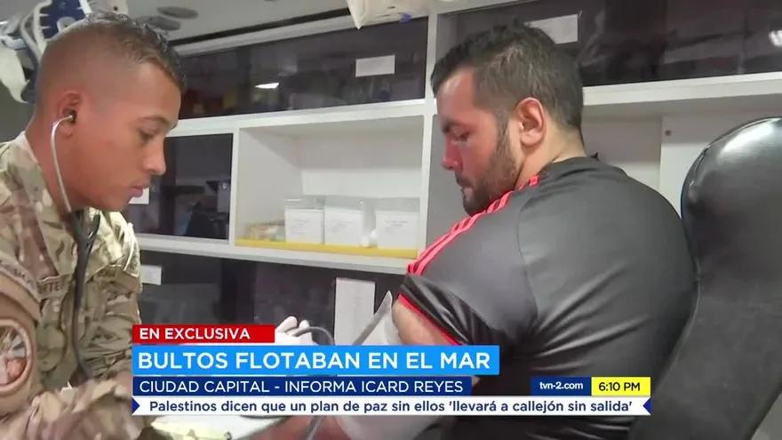 Rescatan náufragos en altamar