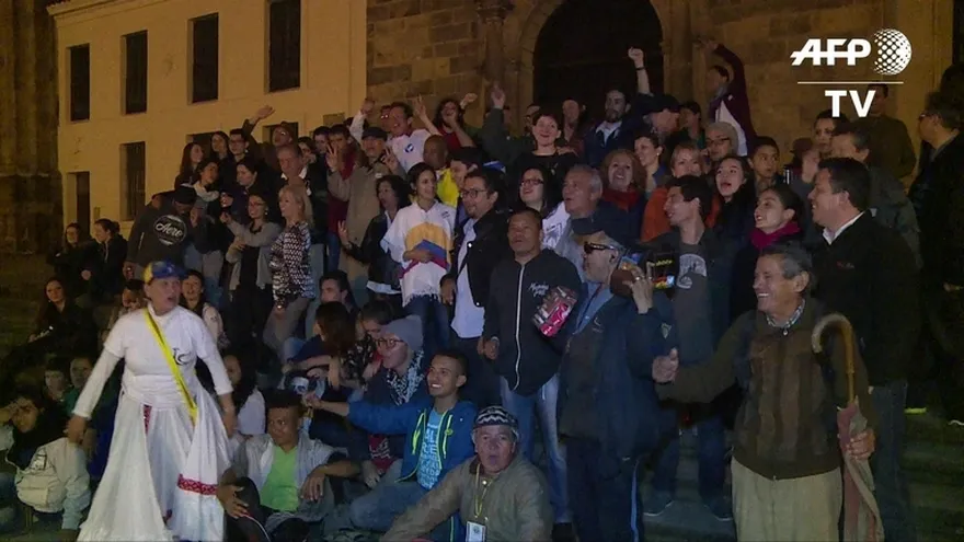 Colombianos celebran nuevo acuerdo de paz con las FARC