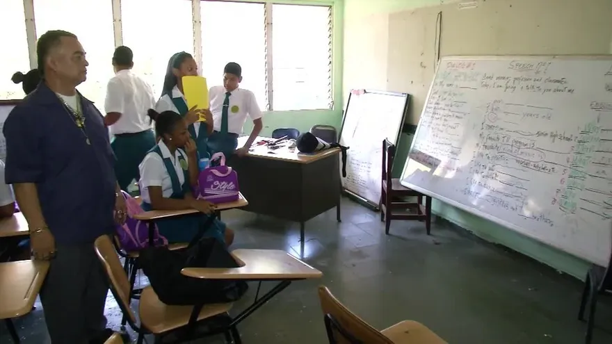 El mal estado de la escuela Profesional Isabel Herrera de Obaldía