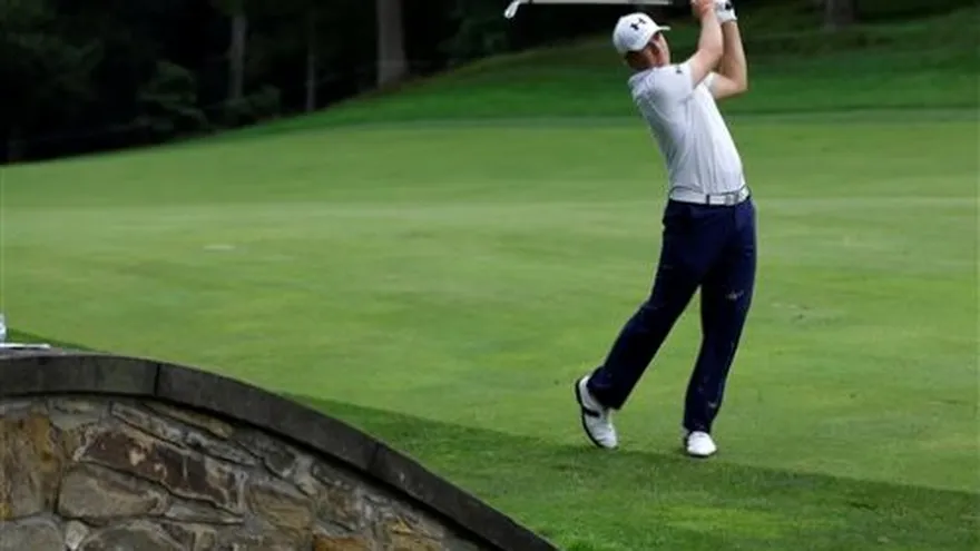 Spieth empató el liderato a Castro en Bethesda