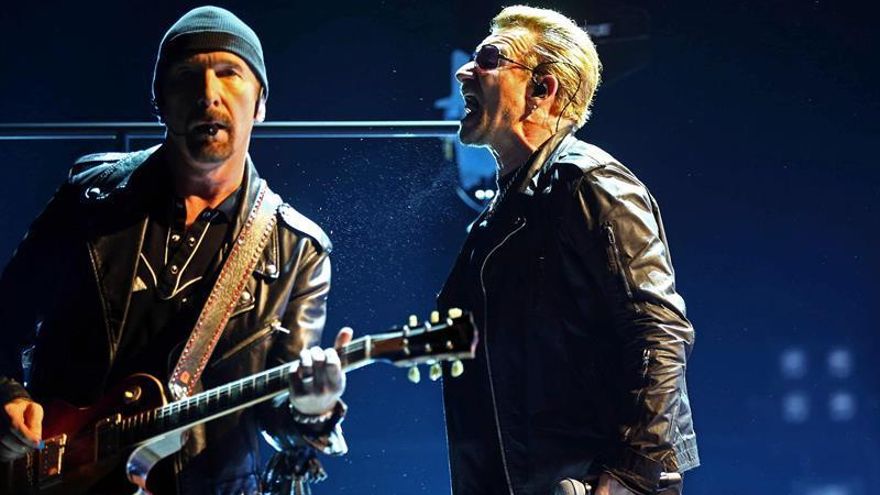La banda irlandesa U2 anunció hoy que ampliará las fechas de su gira "U2 Joshua Tree Tour 2017", que celebra el 30 aniversario de este mítico álbum, y ofrecerá un concierto en la Ciudad de México.