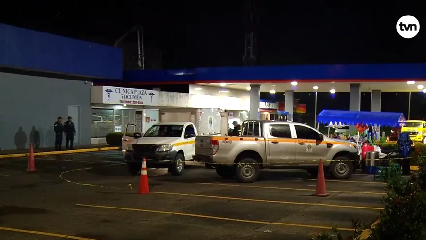 Crimen en una plaza comercial